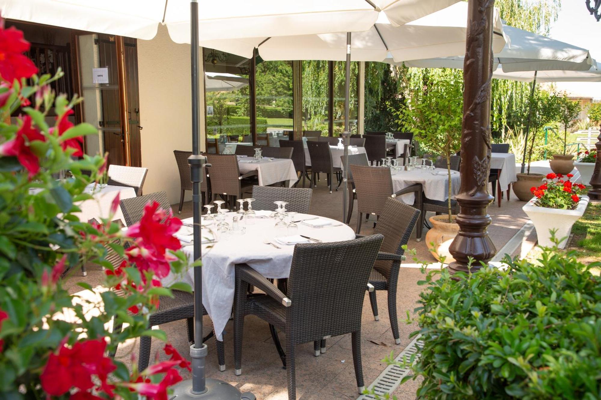 Logis de France Hôtel Restaurant La Bombardière Cuq-Toulza Exterior foto
